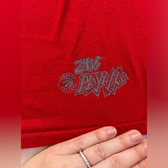 TORONTO RAPTORS 2016 CONFERENCE FINALS FAN GIVEAWAY T-SHIRT LARGE L ANGRY BEAVER - Picture 3 of 6